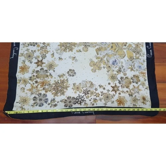 Pierre Cardin Vintage Scarf Size 34x34 in 100% ipek silk